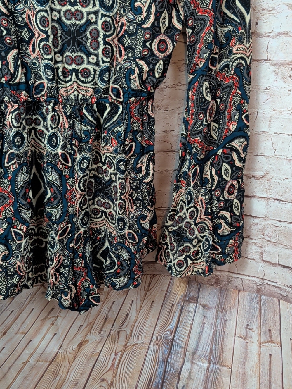 Abercrombie & Fitch Navy Paisley Wrap-Front Long Sleeve Romper Short Small Nwt - Picture 7 of 7